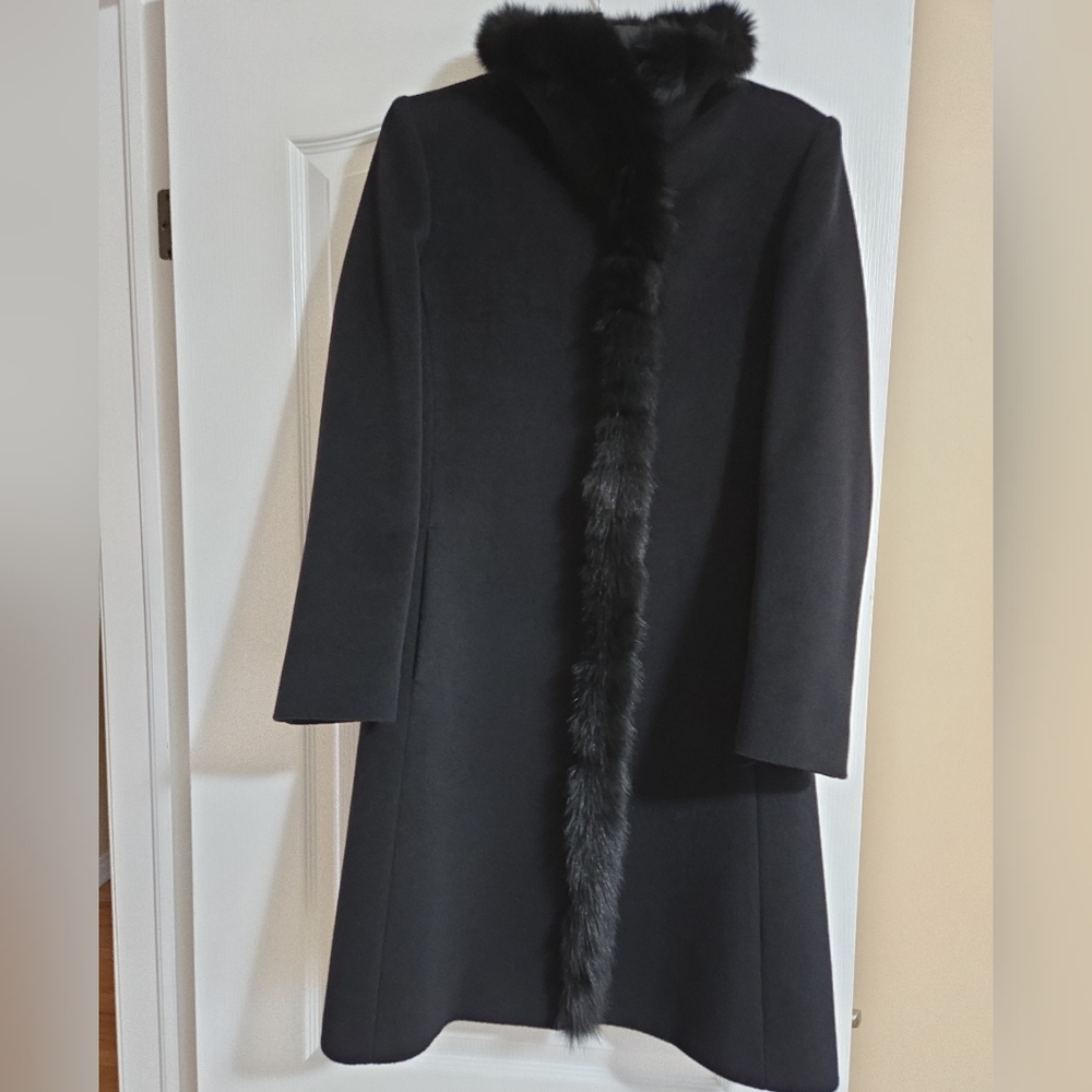 Elegant Black Fur-Trimmed Women's Coat